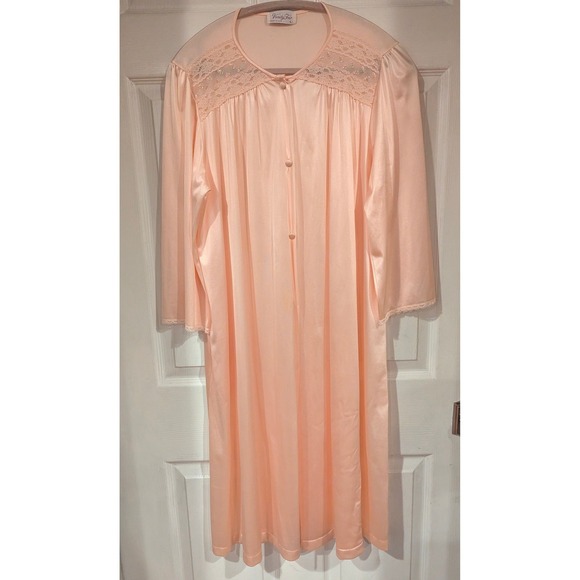 Vanity Fair Other - Vanity Fair Nightgown L Peach Vintage Lace Embroidered Antron III Nylon USA Made